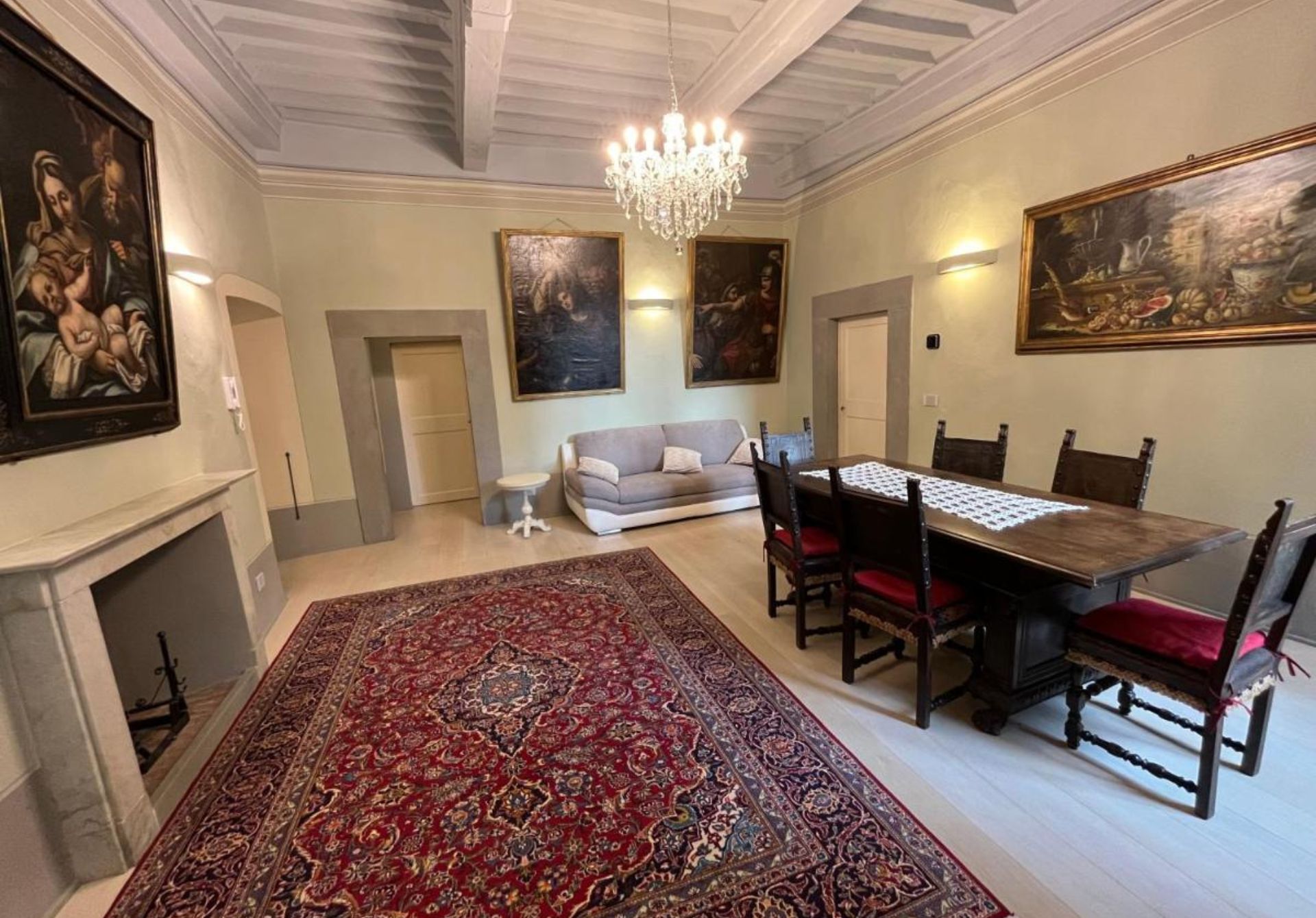 SIGNORELLI HOUSE